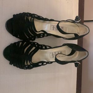 Nine West women’s size 7.5 wedge shoe.